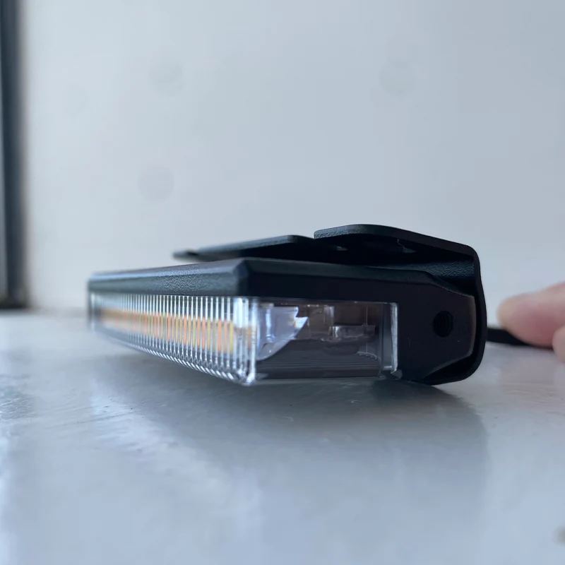 Strands Unity Ultra Flat Duo / Luce inversa e stroboscopica