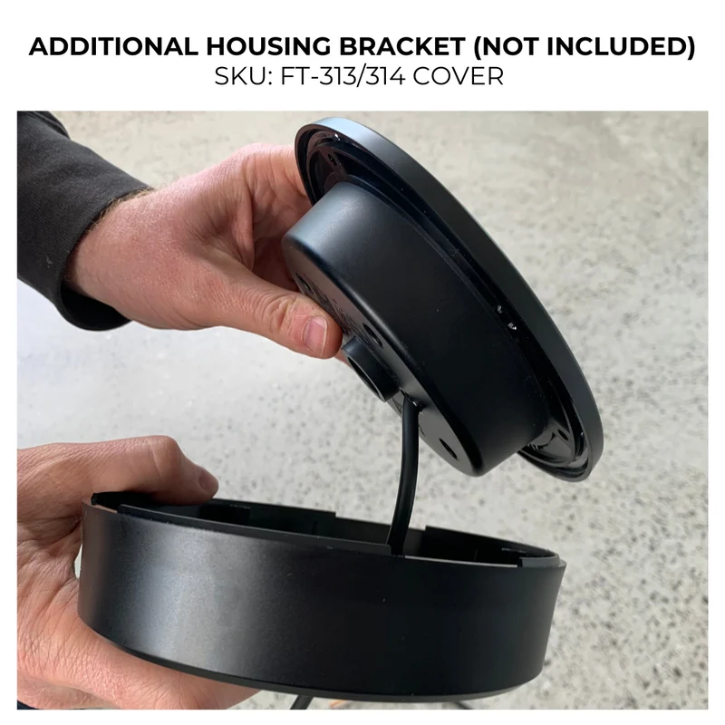 Fanale posteriore rotondo scuro Fristom con stop, posizione e indicatore di direzione / copertura nera