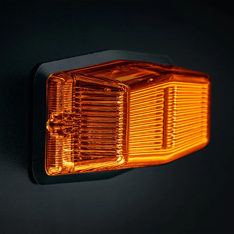Lampada a LED Strands a doppio bruciatore con strobo e lente ambrata