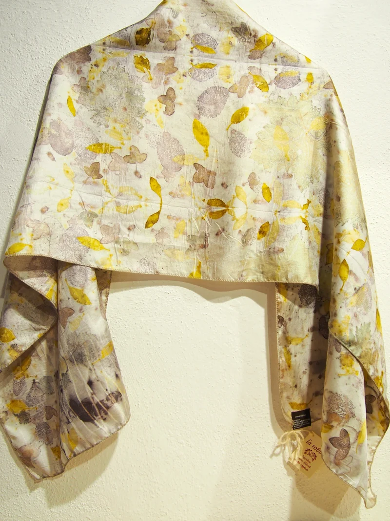 Sciarpa Ecoprint 100% Seta, n°2 varianti, Tintura Naturale