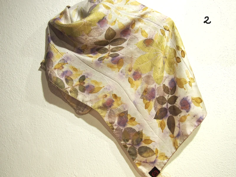 Sciarpa Ecoprint 100% Seta, n°2 varianti, Tintura Naturale