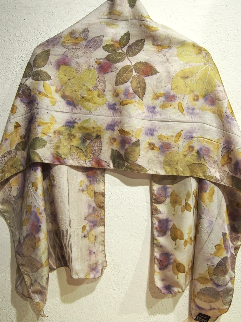 Sciarpa Ecoprint 100% Seta, n°2 varianti, Tintura Naturale