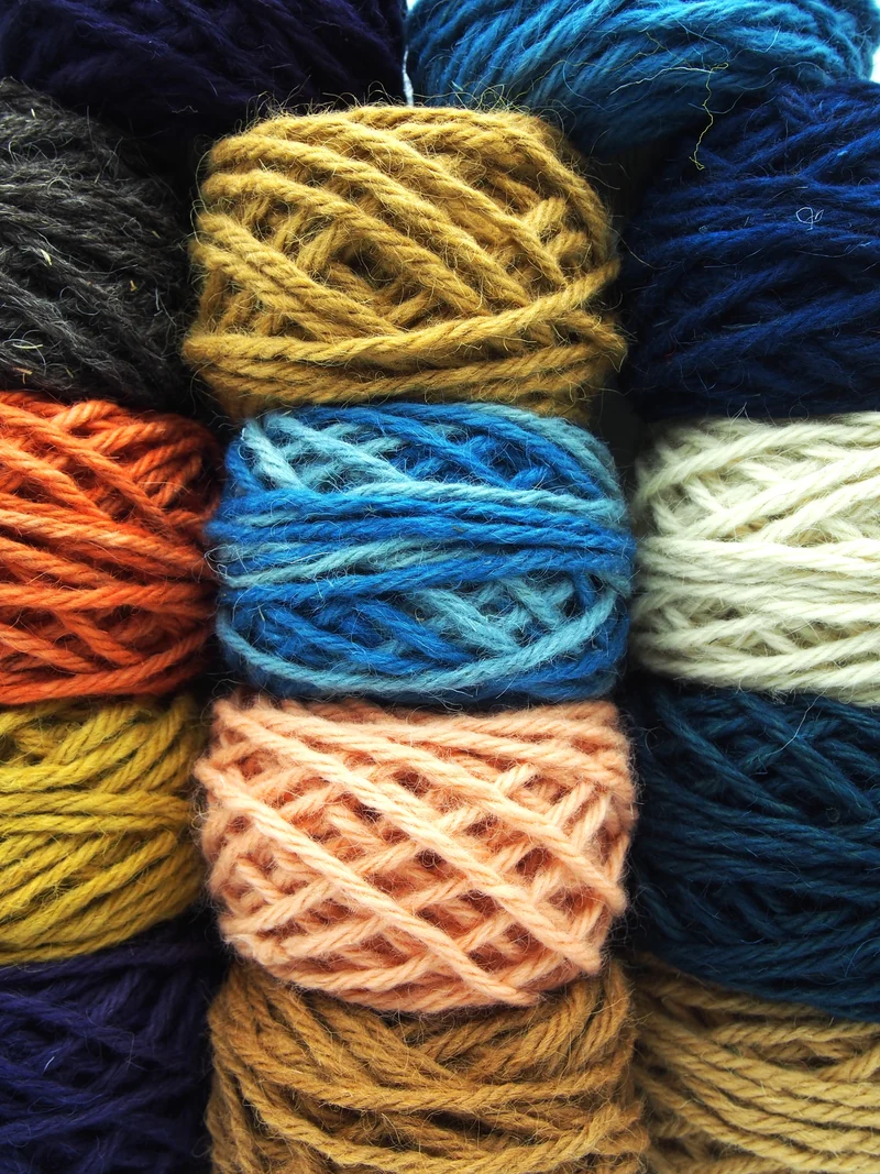 Gomitolo 100% Lana Sarda (100gr.), 13 colori, filato spesso, Tintura Naturale