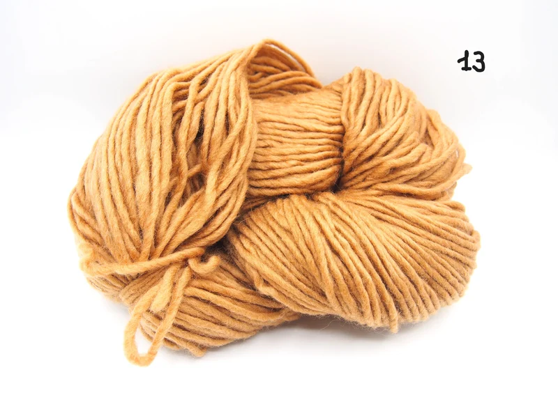 Matassa 100% Lana Merinos "Nuvola" (250 gr.), 21 colori, Tintura Naturale