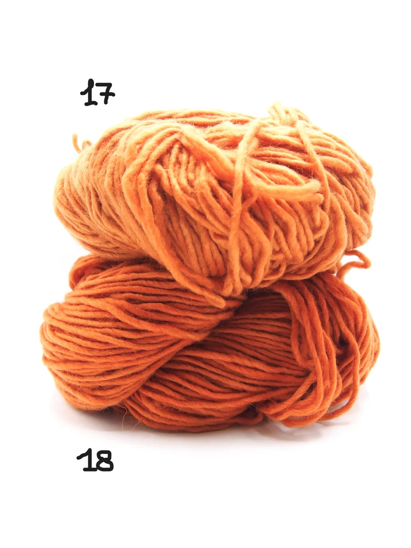 Matassa 100% Lana Merinos "Nuvola" (250 gr.), 21 colori, Tintura Naturale