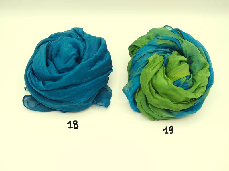 Sciarpa media 100% Seta, 18 colori, EDIZIONE LIMITATA, Tintura Naturale