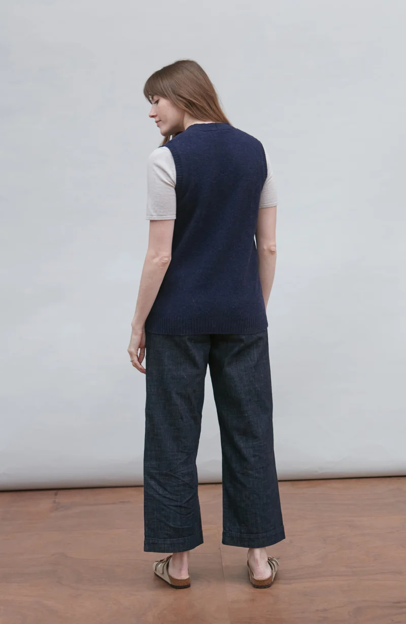 Womens Lambswool V Neck Waistcoat with Pockets