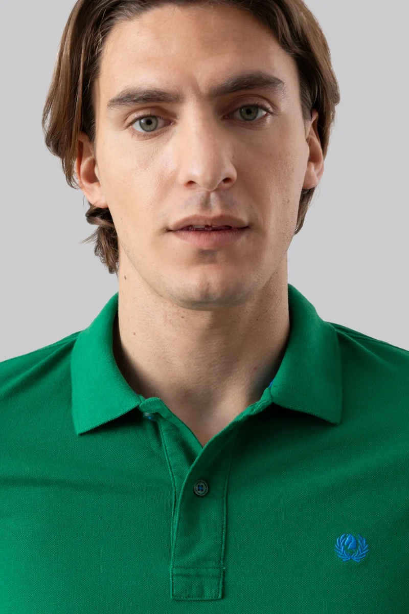 Polo in piquet di cotone con logo ricamato a contrasto