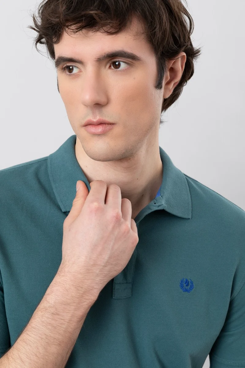 Polo in piquet di cotone con logo ricamato a contrasto