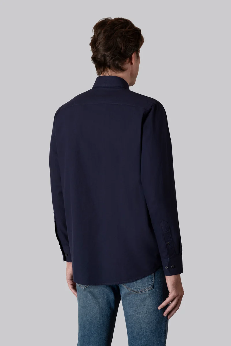 Camicia in Oxford di cotone con taschino e collo button down