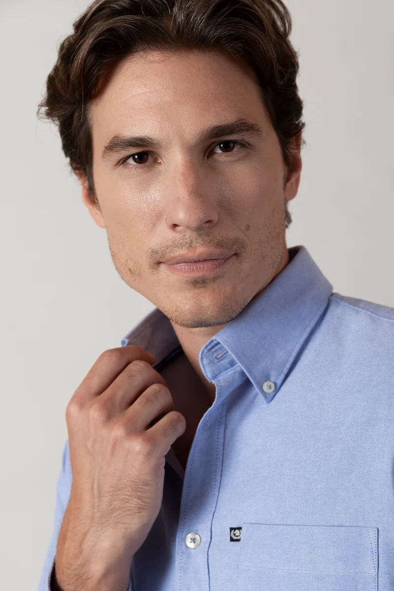 Camicia in Oxford di cotone con taschino e collo button down