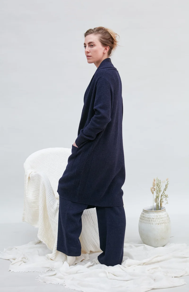 Womens Pure Lambswool Long Line Cardigan with Pockets
