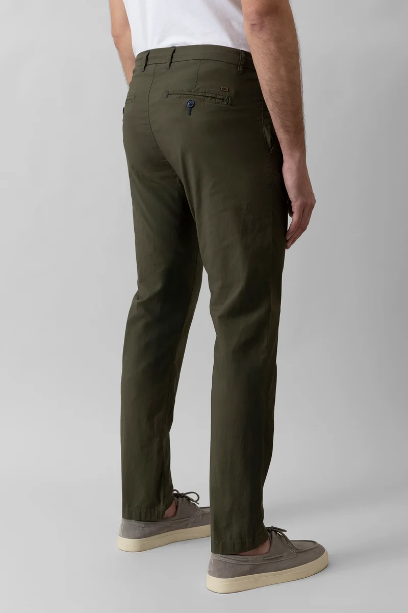 Pantalone Chino in popeline di cotone leggero stretch