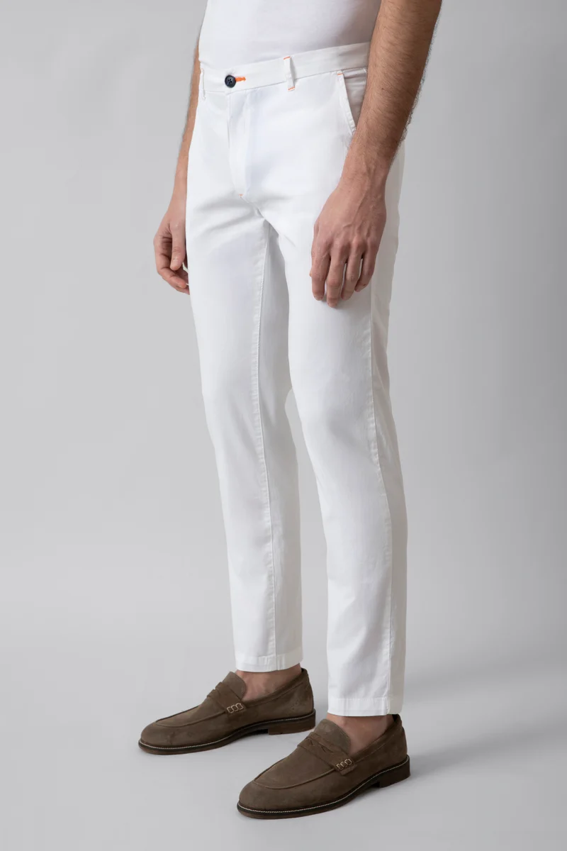 Pantalone Chino in popeline di cotone leggero stretch