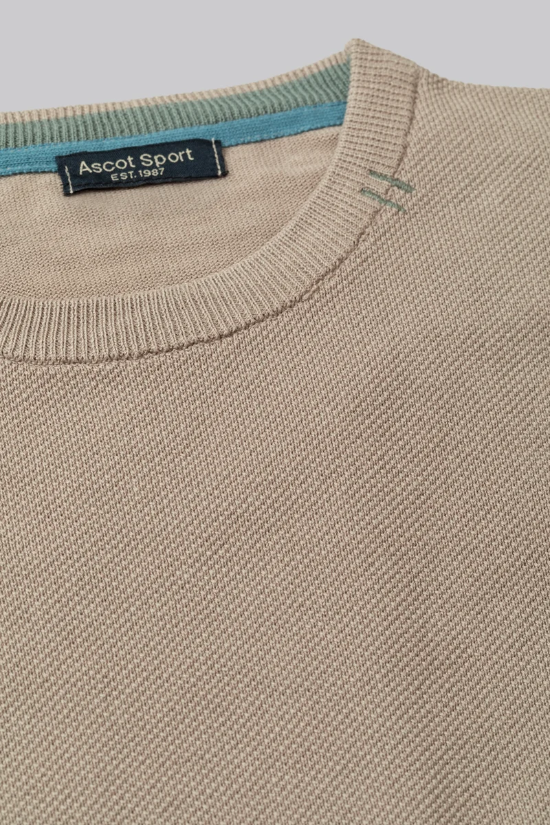 Maglia girocollo con punto jacquard sul davanti e contrasti colorati