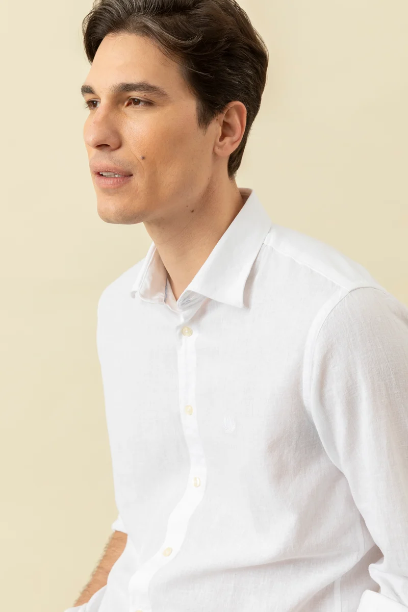Camicia collo classico in misto lino cotone