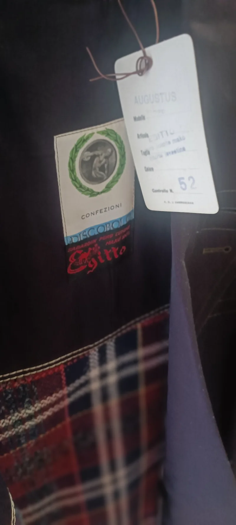 Impermeabile vintage uomo taglia 52. 1,2 kg.