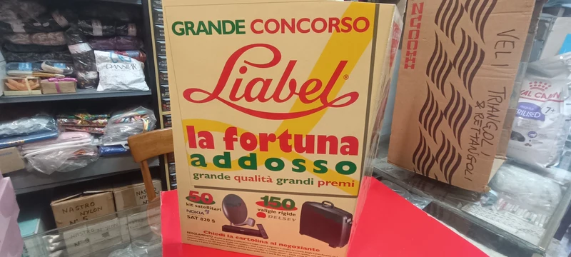 Cartonato pubblicitario della Liabel, cm 38 xcm 68. 400g.