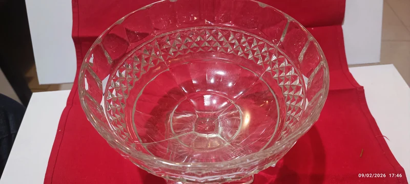 Vintage anni sessanta. Alzata di cristallo porta frutta, elegante e capiente. 1,5 kg..