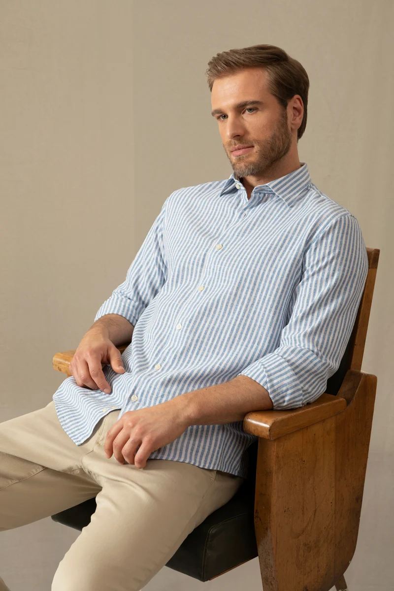 Camicia collo classico in misto lino cotone riga operata