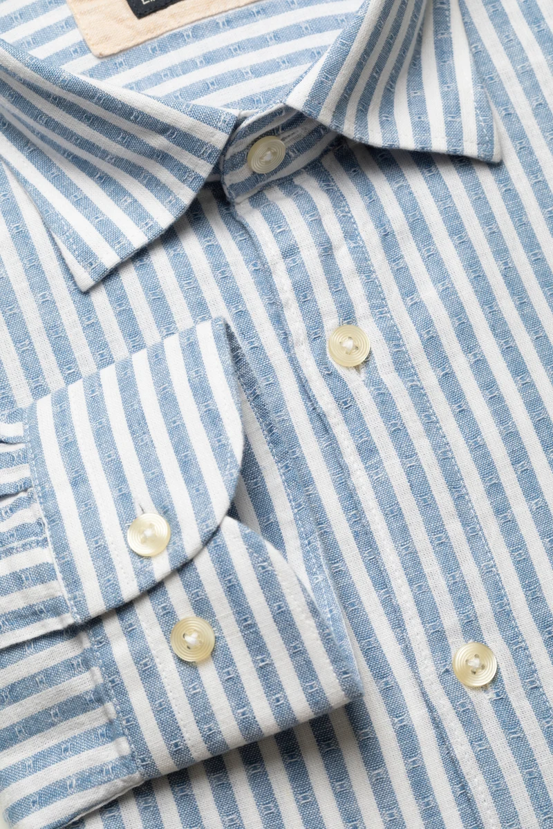 Camicia collo classico in misto lino cotone riga operata