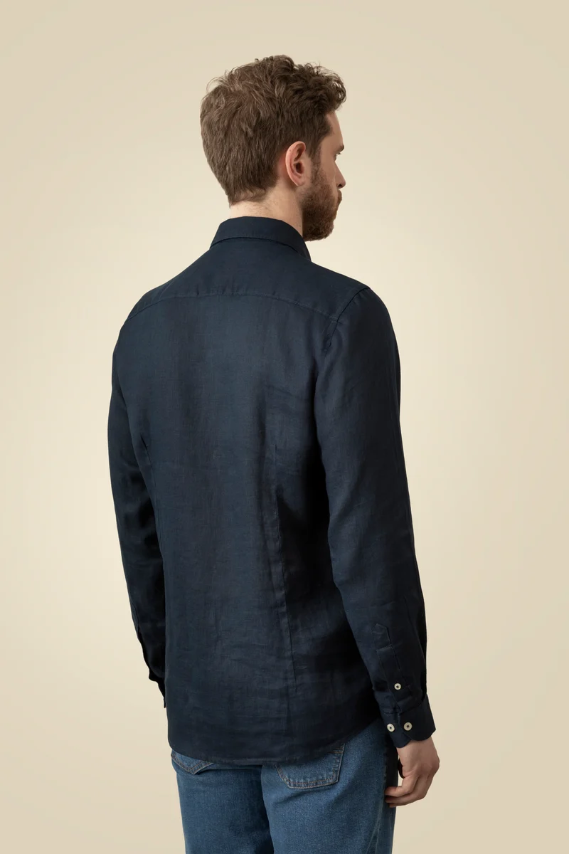 Camicia in 100% puro lino con collo classico