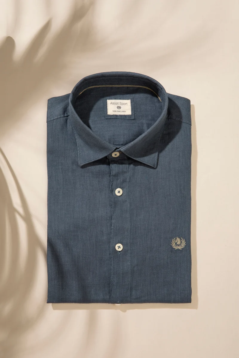 Camicia in 100% puro lino con collo classico