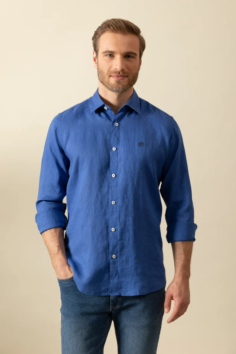Camicia in 100% puro lino con collo classico