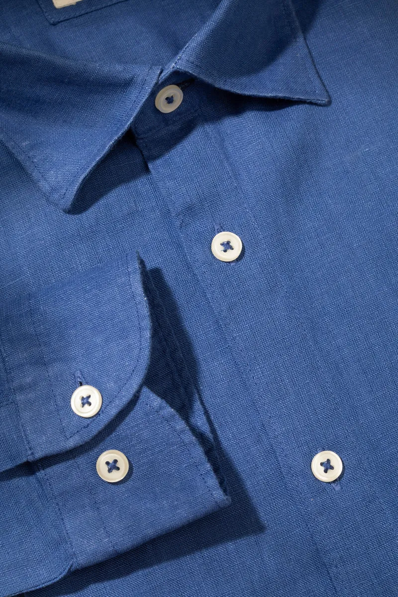 Camicia in 100% puro lino con collo classico