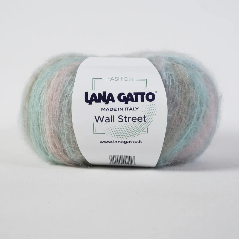 lana gatto Wall Street