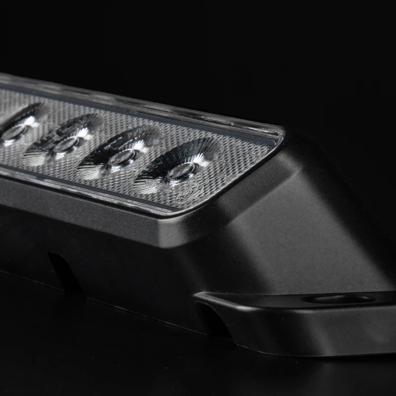 Luce di scena Strands Nuuk E-Line / 20"