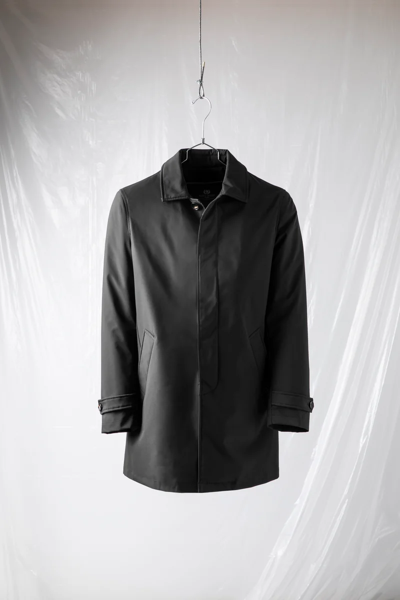 Cappotto tecnico con imbottitura thermosaldata
