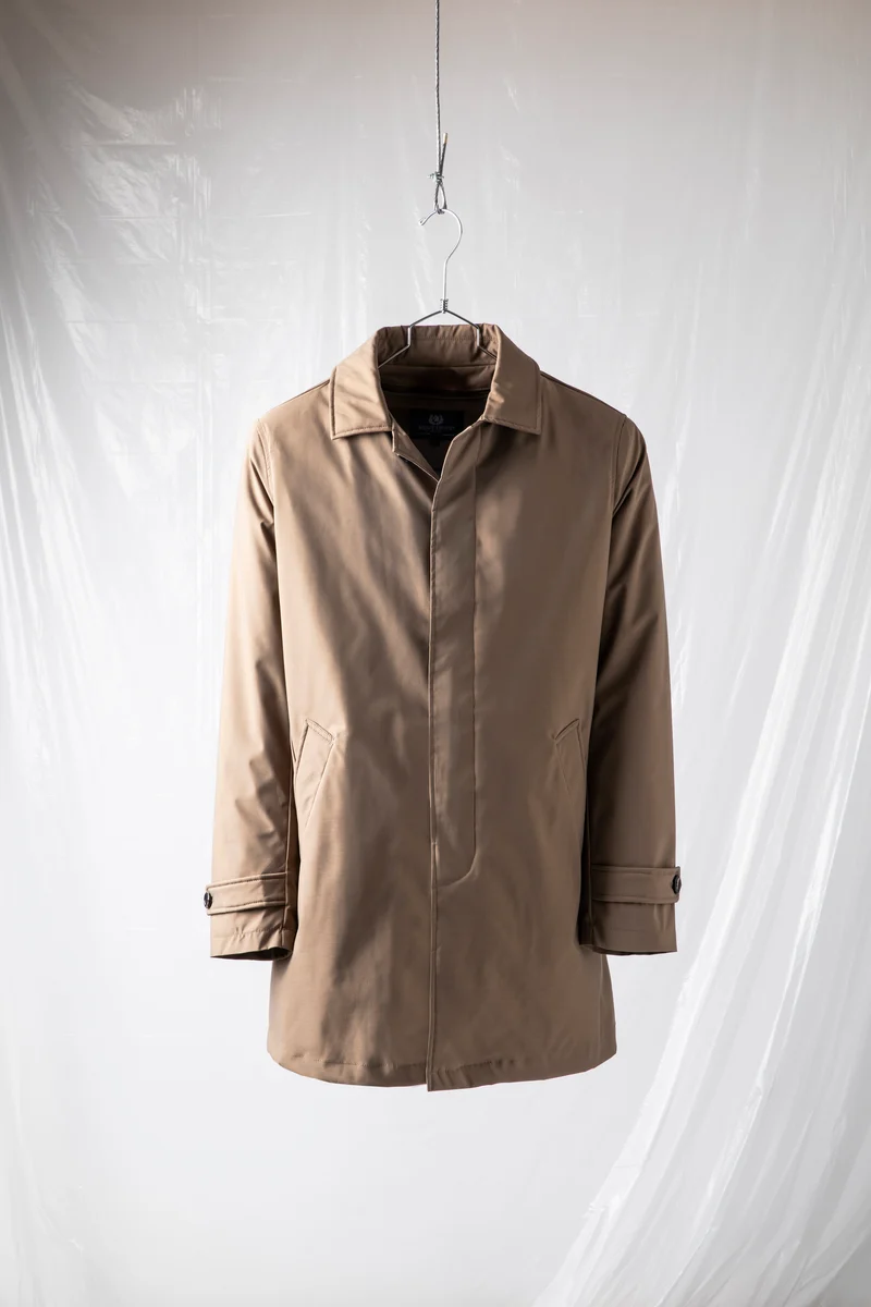 Cappotto tecnico con imbottitura thermosaldata