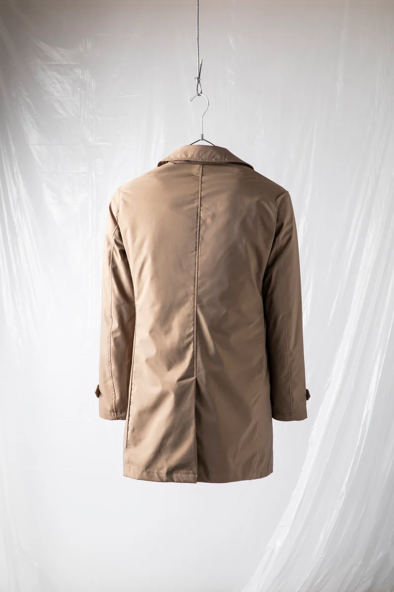 Cappotto tecnico con imbottitura thermosaldata