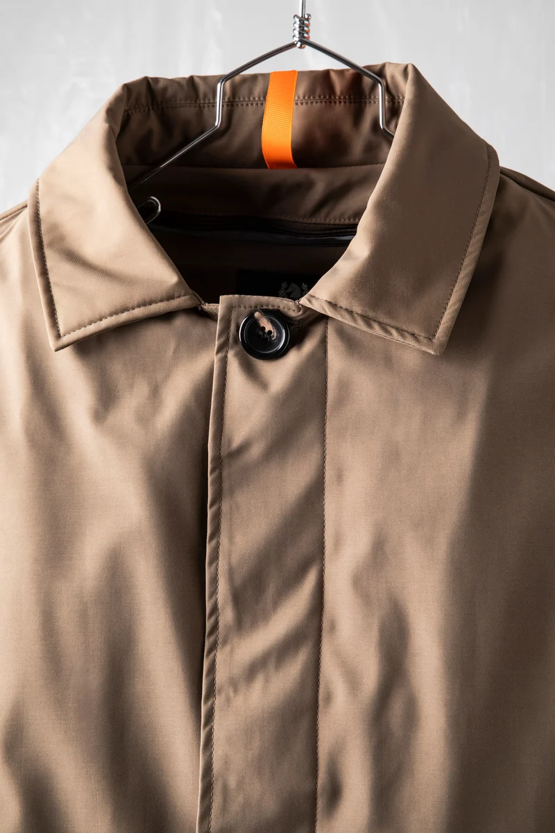 Cappotto tecnico con imbottitura thermosaldata