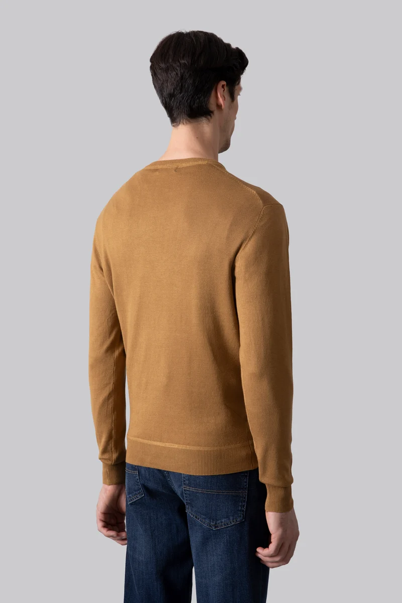Maglia girocollo con motivo fasce in punto 3D