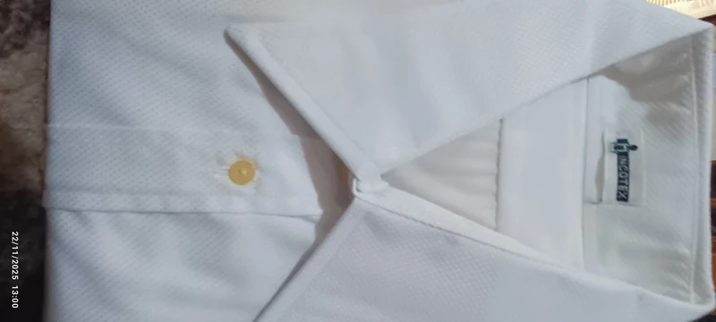 Camicia vintage Incotex, bianca, taglia 44(7,5) e 48(8,5). Elegante e raffinata in cotone pettinato. 400 g.