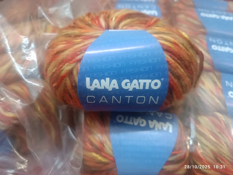 Filato moda fantasia foglie d'autunno Canton Lana Gatto, ferri 9. 750 g.