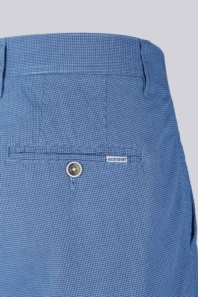 Pantaloncini con fantasia a quadri