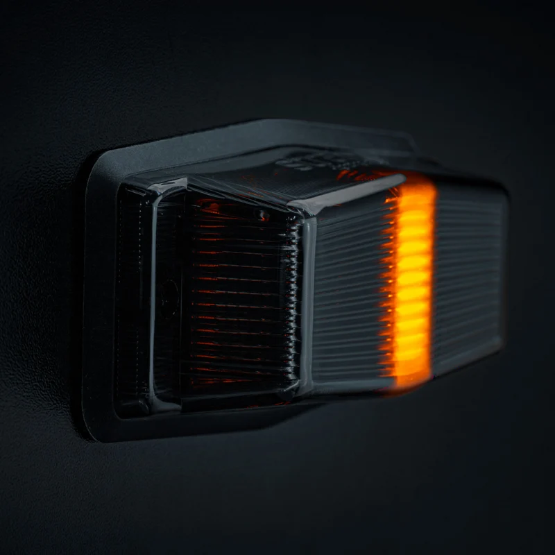 Strands Black Bullet Doppio bruciatore con luce stroboscopica / lente scura