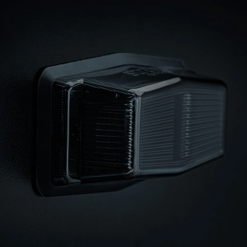 Strands Black Bullet Doppio bruciatore con luce stroboscopica / lente scura