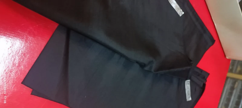 Foulard vintage nero misto lana e nylon. 100g.