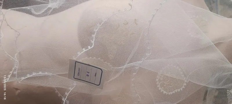 Vintage. Cerchio in Tulle, beige chiaro. Anni cinquanta. 60 g.