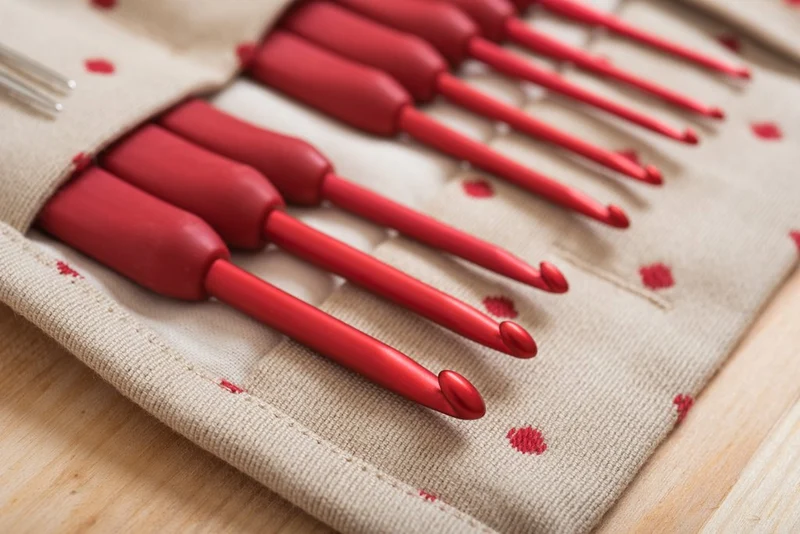 tulip set uncinetto etimo rosso