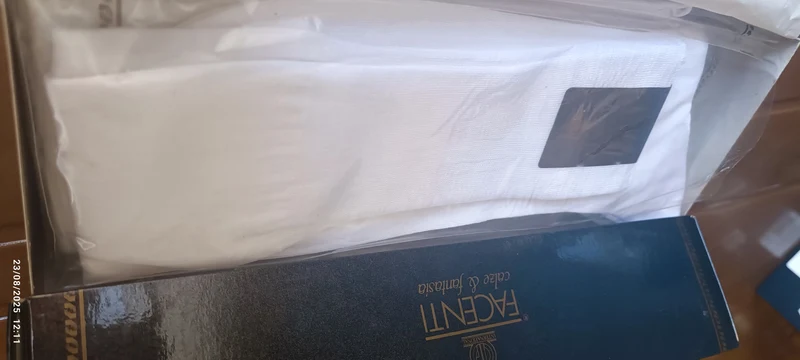 Calze uomo lungo Leger Chiffon Facenti in filo di scozia. Colore bianco, taglia 12, 8 paia. 600 g.
