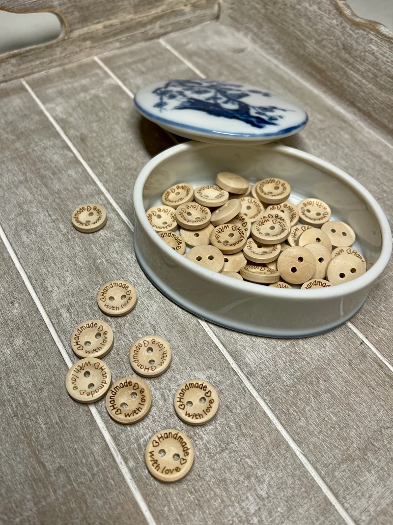Bottoni di legno rotondi