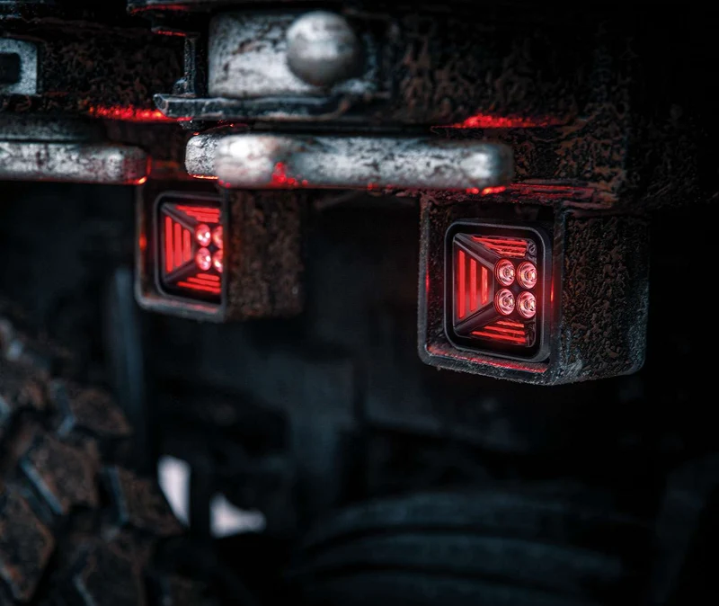 Fili Dark Knight Fortex Luce da lavoro / Rosso