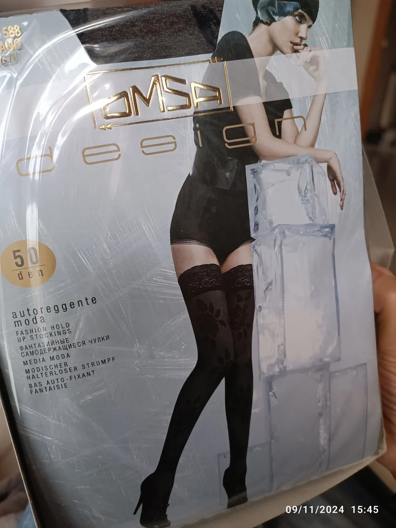 Autoreggente moda design 50 Den, colore ebano, mis. IV. 60 g.