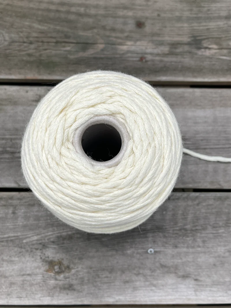 Filati Crochet latteo