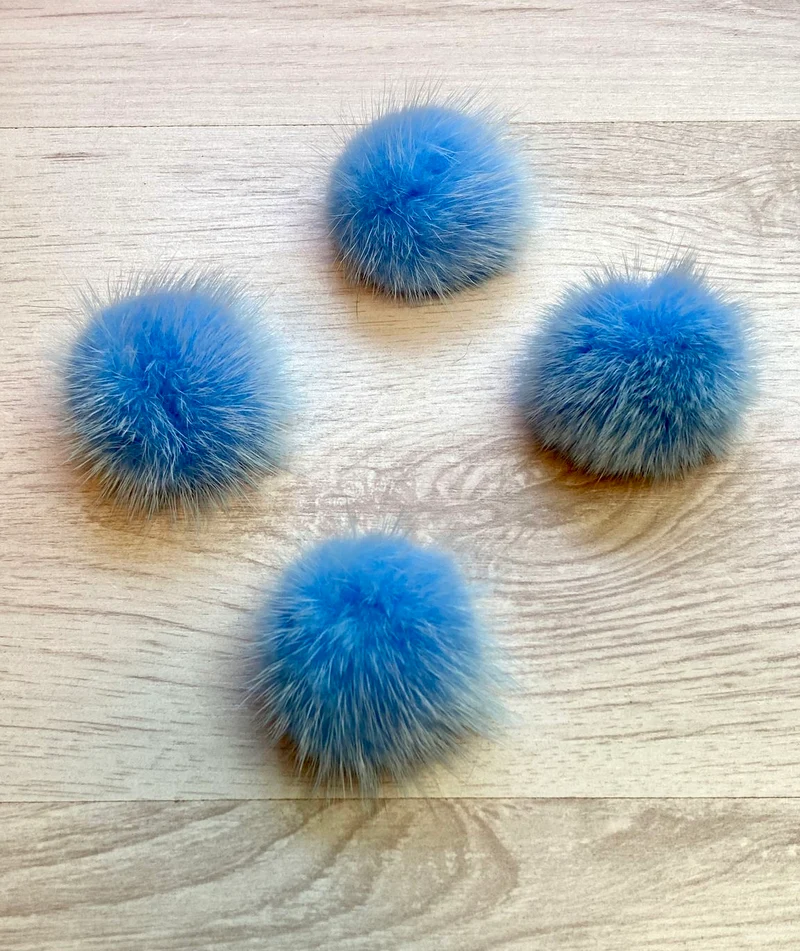 Pompon di pelliccia di visone 100% naturale (blu)
